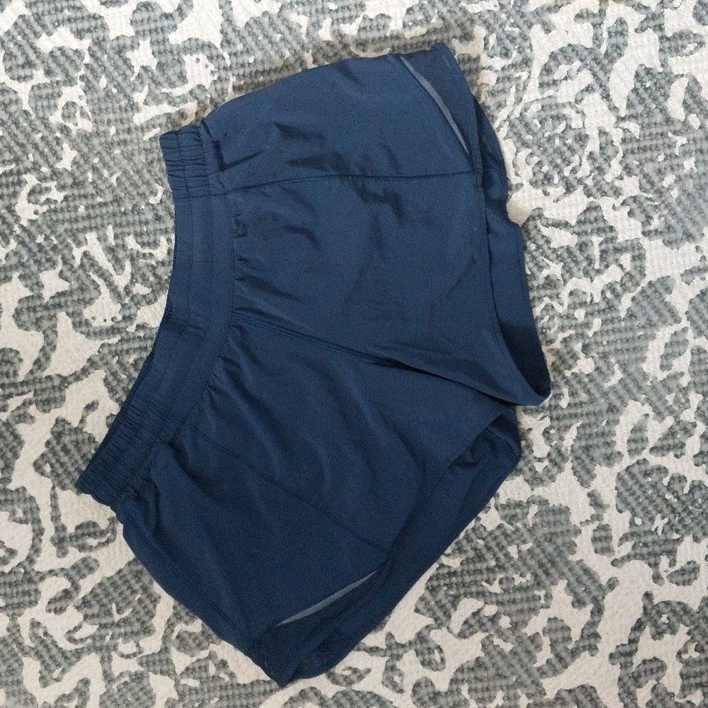 Lululemon hotty hot 4" navy